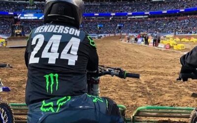 MIKEY HENDERSON!