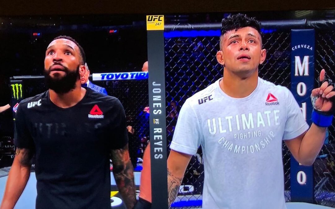 TOUGH DECISION FOR JONATHAN MARTINEZ TONIGHT: