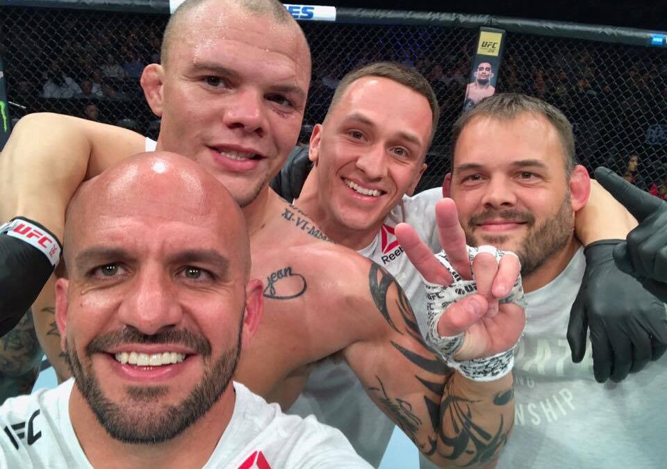 The Anthony “Lionheart” Smith post-win selfie!